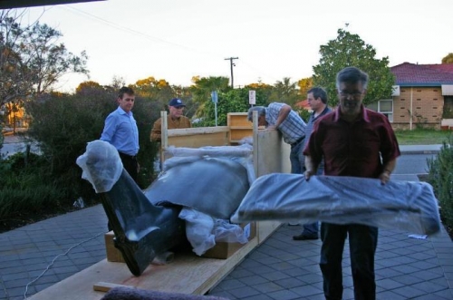 Where's the glue and decals??