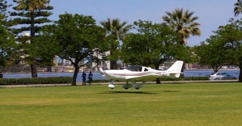 Swelyn flying his Lightning into Perth.