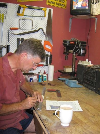 Marking up gas strut support