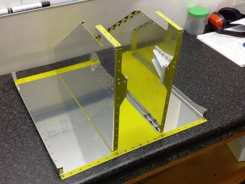 Center Floor and tunnel