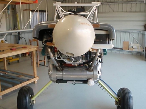 Top cowl in place with timber spacers between spinner and cowl