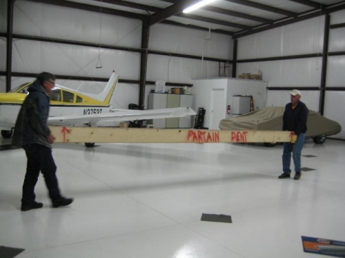 Taking the wing spars off the truck