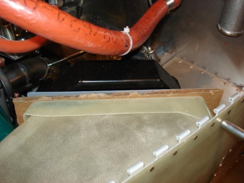 Duct interface with 1/4