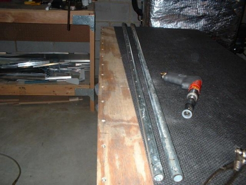 Countersinking the counterweight pipes