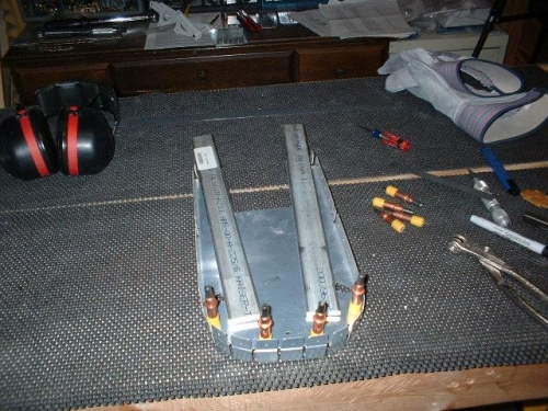 Cut bars and bulkheads for horizontal stabilizer attach