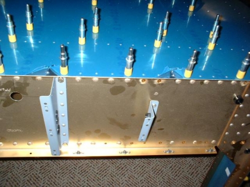 4 holes countersunk for smooth fit of floor stiffeners