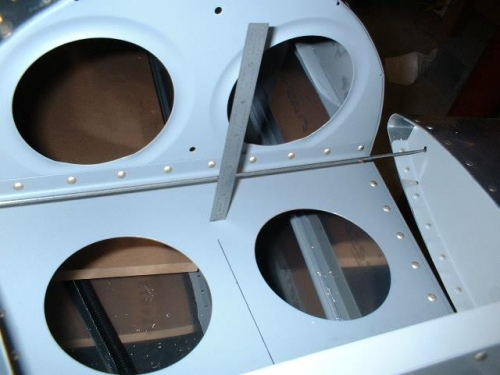 Front tooling holes are the same distance to the deck as the aft
