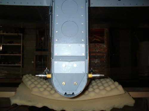 Lower VS bolted to aft bulkhead