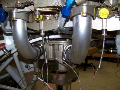 CHT probes installed on right side - cylinders 1 and 3