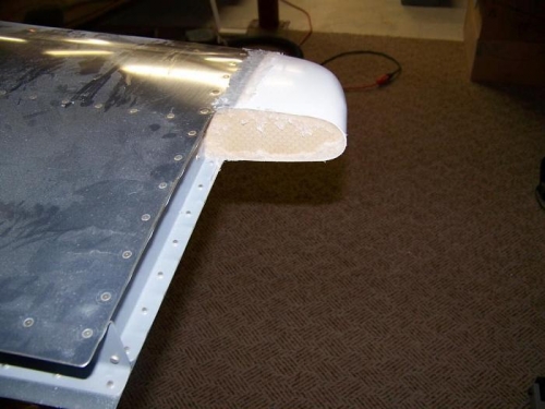 Honeycomb floxed to right horizontal stabilizer tip