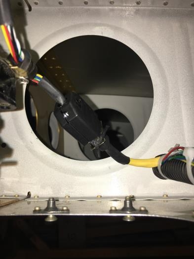 A/P wiring cnxn to servo