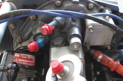 Above blue 45 adapter is breather outlet. Different OD than Van's stuff. 10D vs 12D (.75