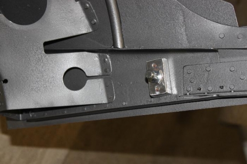 Left the lift strut attachment pieces unpainted.