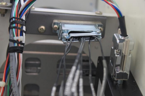 Bundle turns down on co pilot side.  Preview of Avionics Bus next to it.