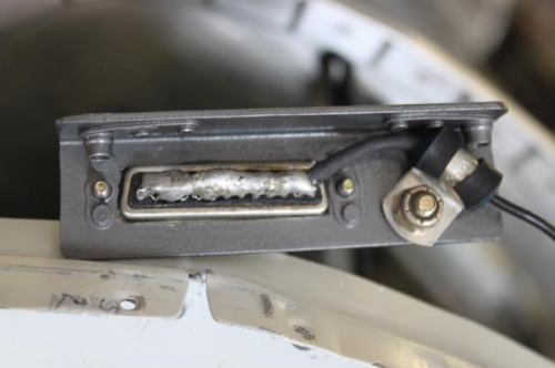 14AWG wire soldered to all DSUB sockets and secured with Adel clamp.