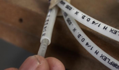 See how easy these can slide in. Doesn't seem right. Checking with Vans.