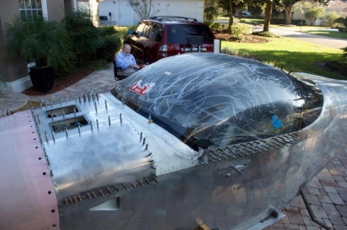 Top cowling camlocks must wait until I rivet top skin. Mounts use same firewall holes.