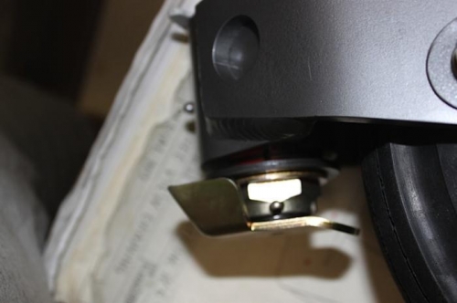 Shows how the bottom should help prevent the castle nut digging into dirt.