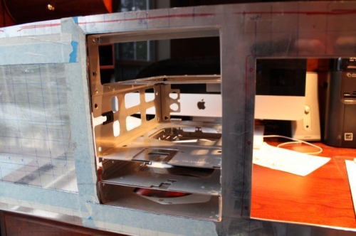 I cannot push the GTN 750 tray through the opening. Its VERY close.