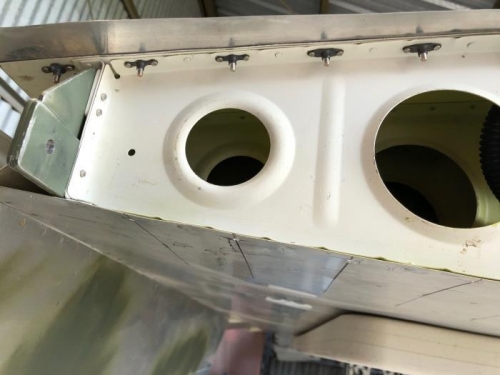 Upper wing walk is thick enough to countersinkl and use K1000 nutplates.