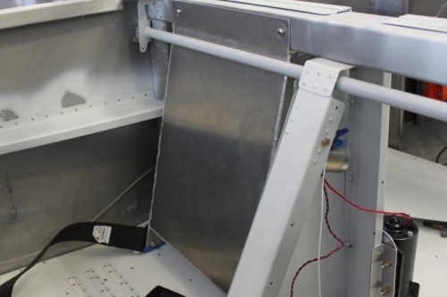 I used ACE 1/4 SS cap bolts 3/4 inch long for top.