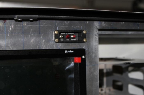 Wanted the ELT remote to be in my visual scan. This was a good spot.