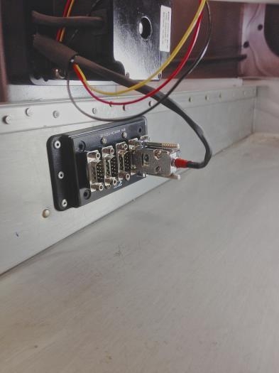 Split out the two pair of serial wires from pitch servo into Network Bus.