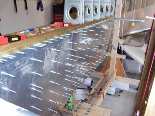 It would be nice if the spar was a little wider so I could have more space to lay tools