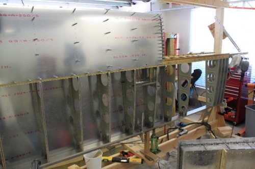 Slowly disassembling wing