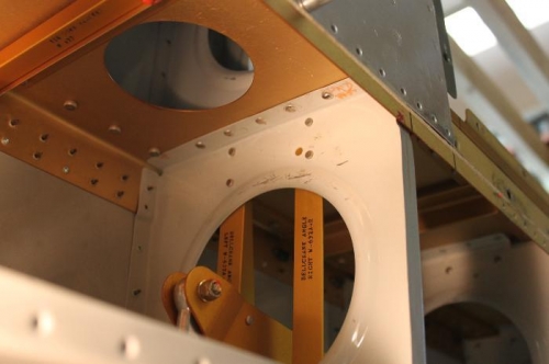 Difficult riveting these 5 due to W425 brackets installed first.