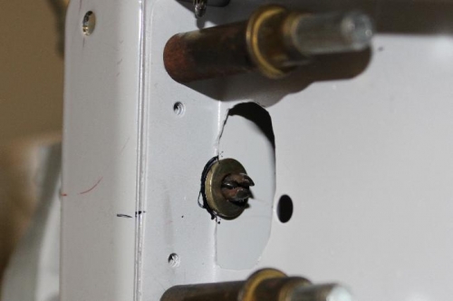 Marked where the end rib needs to be trimmed for the middle bolt washer.