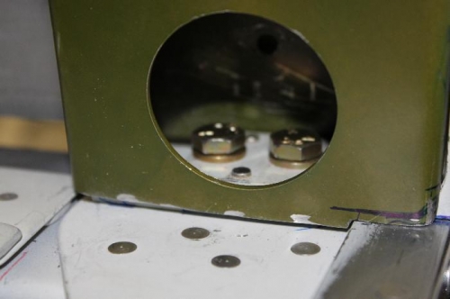 Same success. Note keeper rivets were AN426AD3-7 cut down from longer ones. Ran out of these.