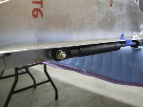 Gas Struts Installed