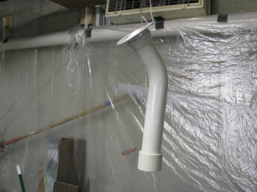 Yellow cast shows on fuel filler pipe.