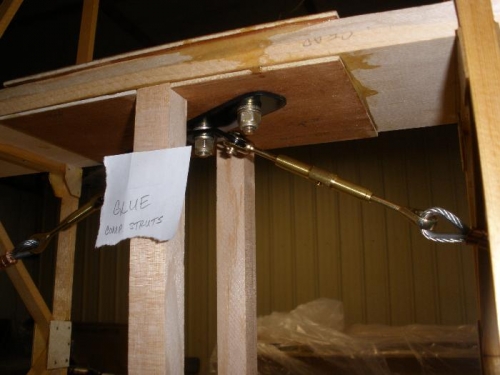 Rear Turnbuckles with Compression Struts