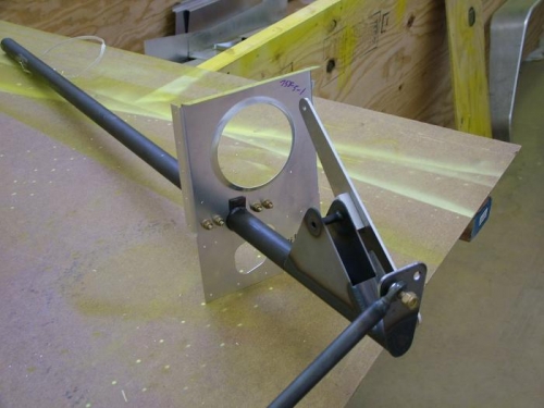 Control links under baggage compartment.