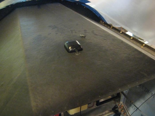 GPS for EFIS, with wire through glare shield.