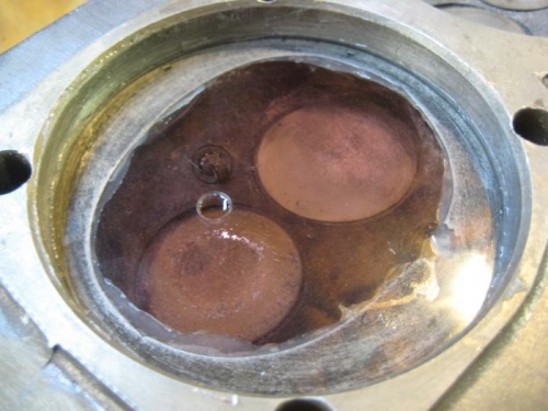 When all the air bubbles are gone the head is filled.