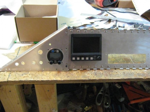 MGL: V6 transceiver, and Xtreme Mini EFIS