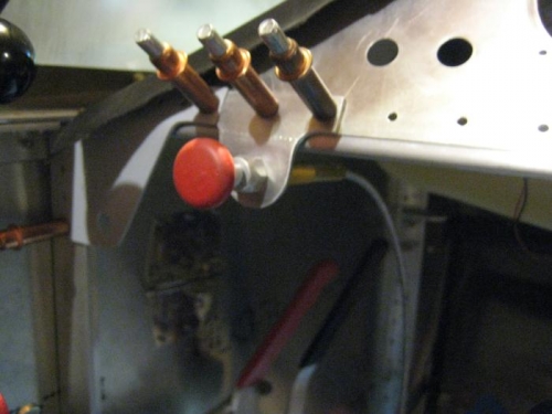 New bracket with mixture control.