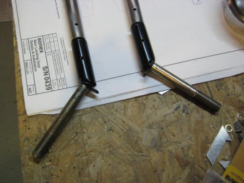 Both axles/gear legs drilled