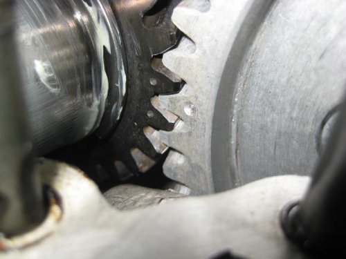 The crank and cam gears aligned via the dots on each.