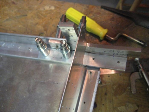 A slightly different angle of the lower brackets.