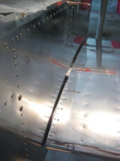 Gap between wing root and fuselage. We tried to make it even on both sides.