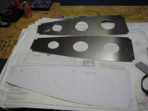 A pattern and 5 rib blanks