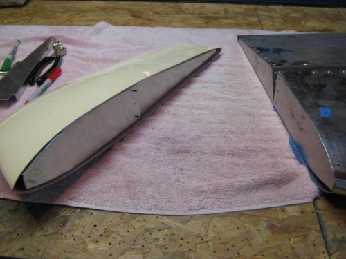 Test fitting the ribs and fiberglass tip