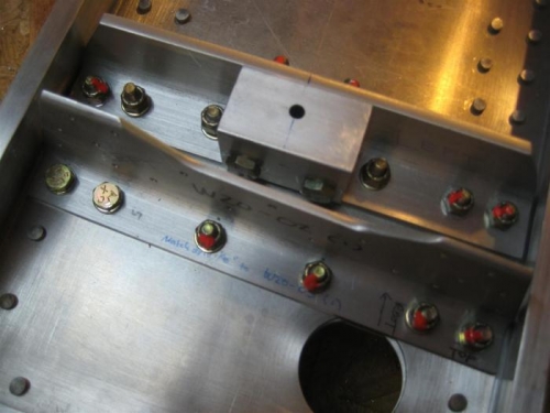 Outboard wing attach block