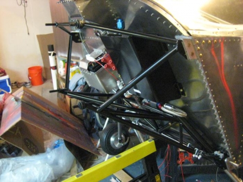 The engine mount in place!