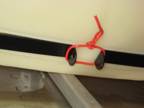 This 18 GA wire was too thick to let the nut turn, so I went down to 20 GA