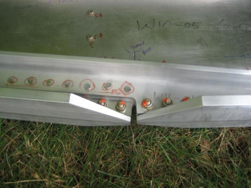 Bottom spar caps, aft face